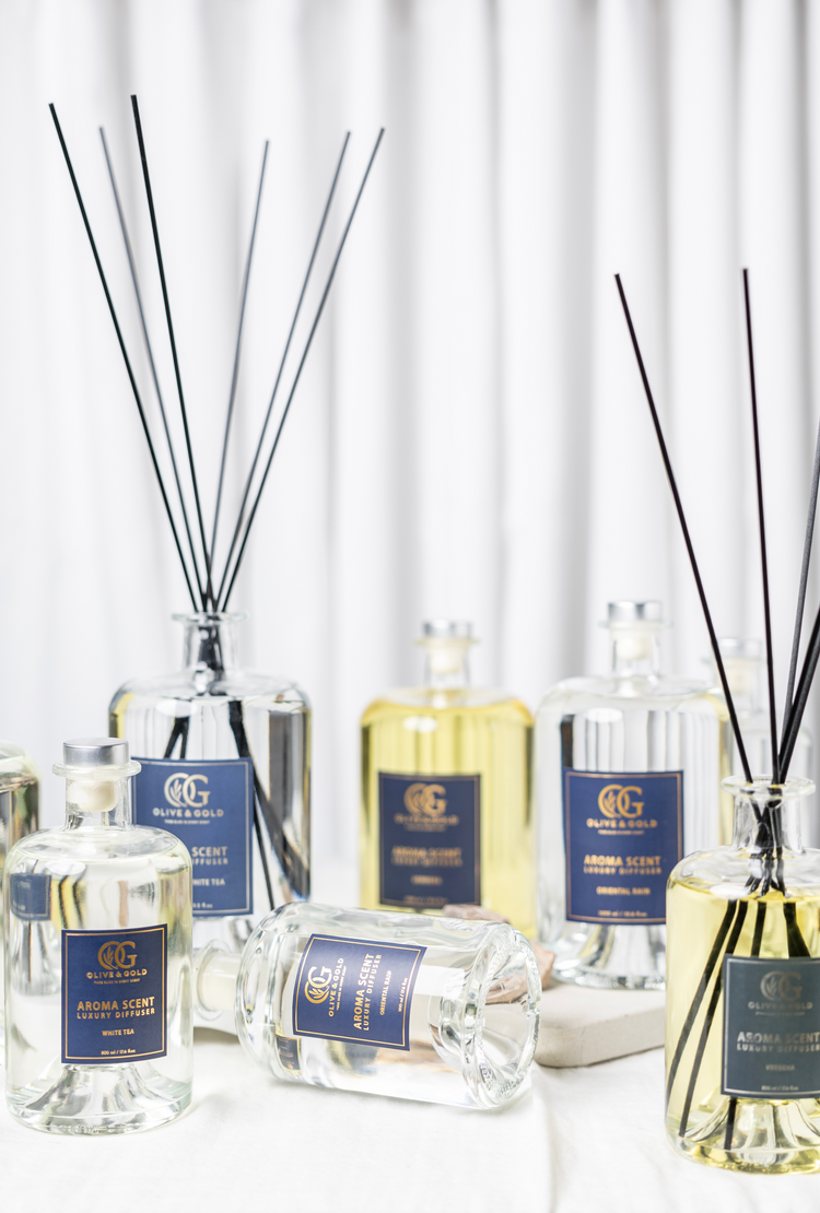 Long lasting fragrance reed diffusers images on a table